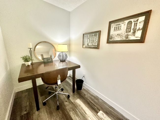 Photo - 9515 SW Edgewood St