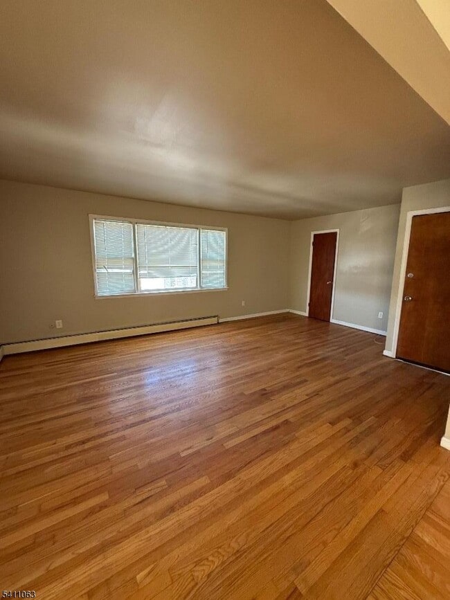 Photo - 52 Frederick St