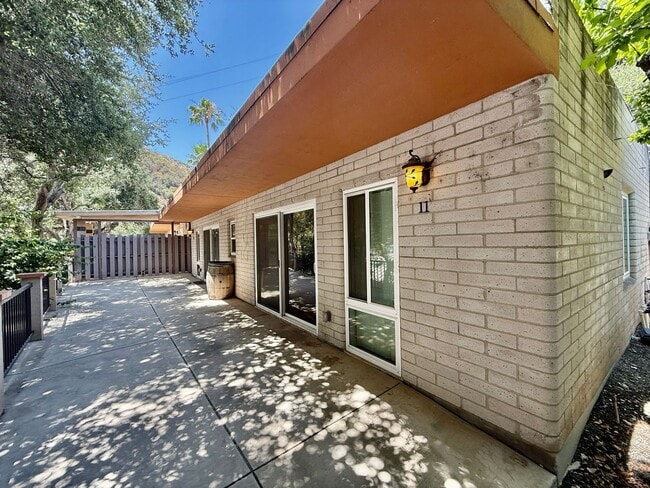 Quaint Studio located Glen Ivy Resort - Quaint Studio located Glen Ivy Resort House