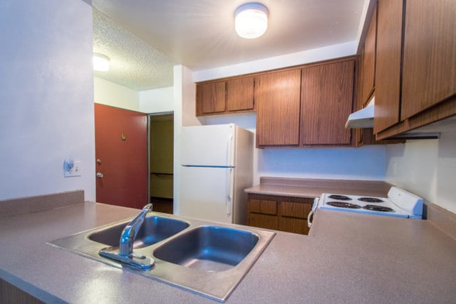 Photo - Arthur Mccants Manor