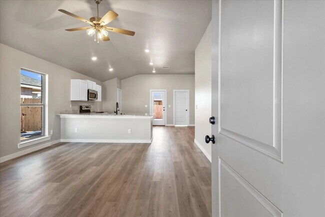 Photo - Like New 3/2/2 in Frenship Memorial!