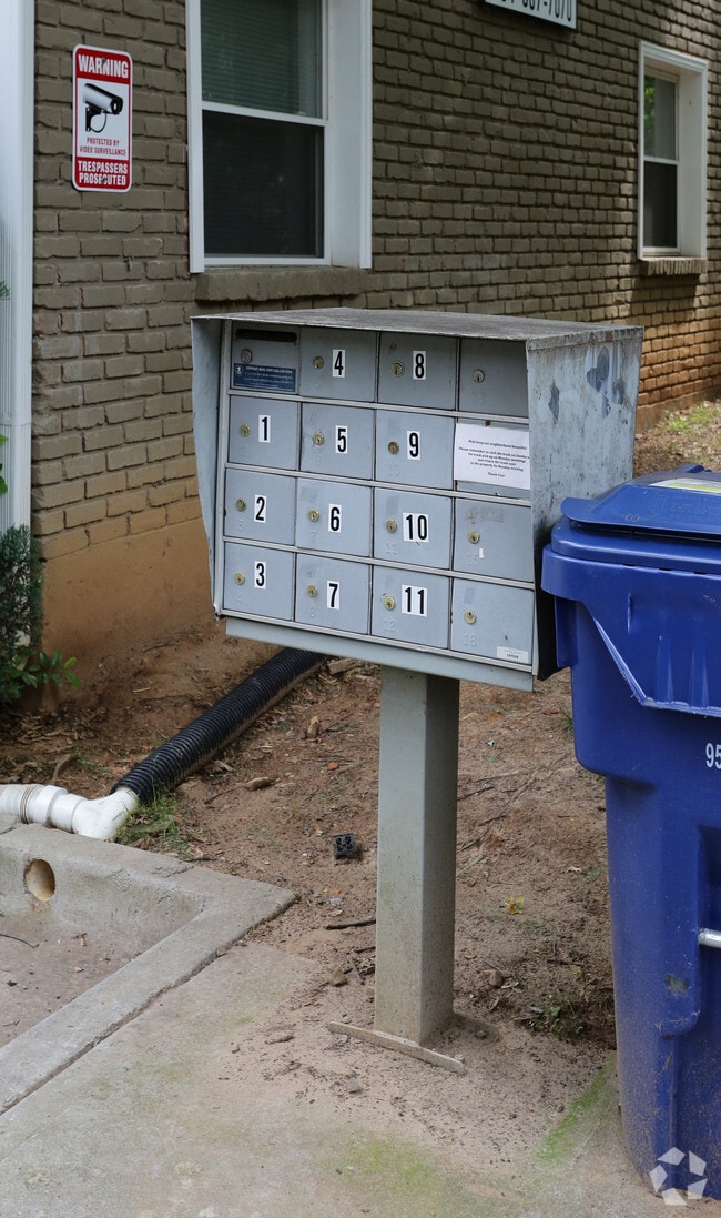 Photo - Inman View Apartments