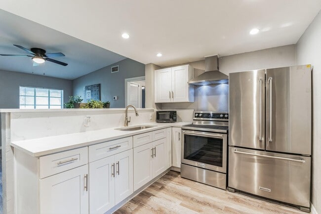 Photo - 5207 Montague Pl