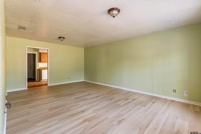 309 Blake Dr