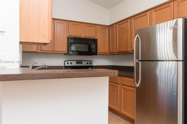 Building Photo - 7680 Westwood Dr Unit 831