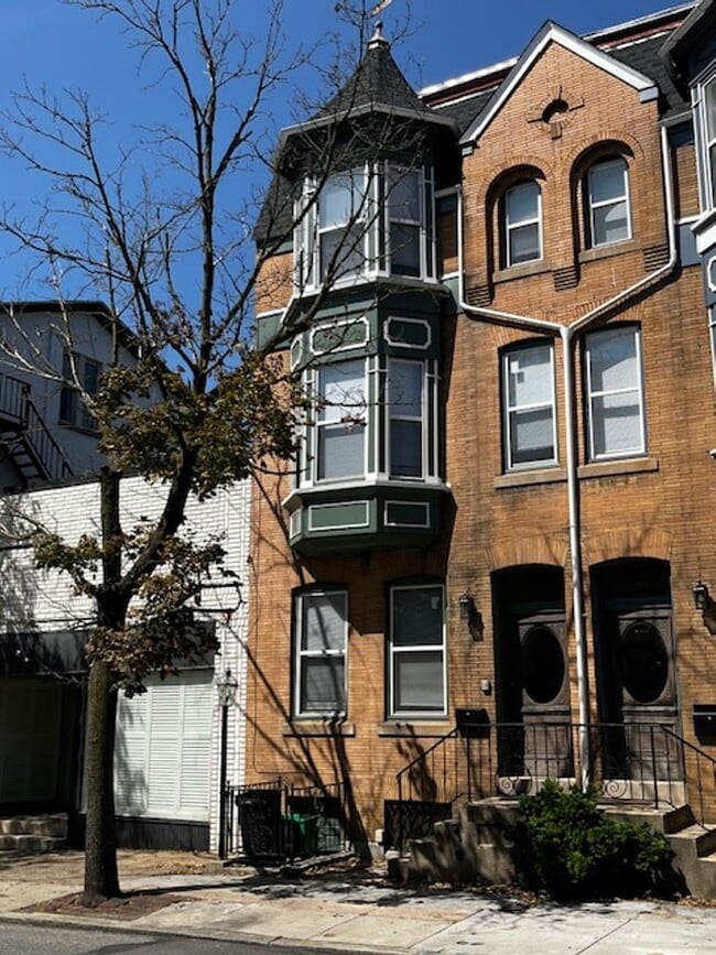 Building Photo - 139 E Philadelphia St