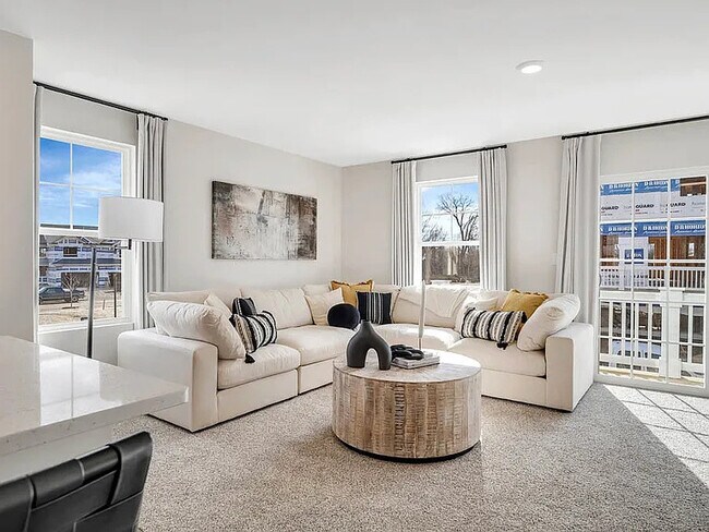 Photo - 367 Bridgeview Ct