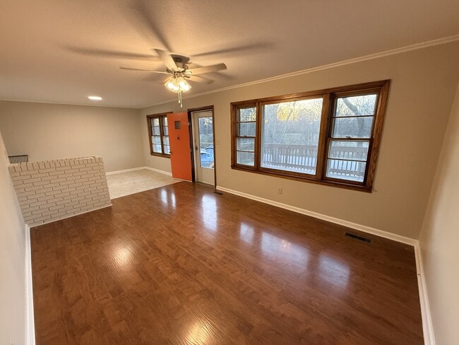 Photo - 426 Evergreen St