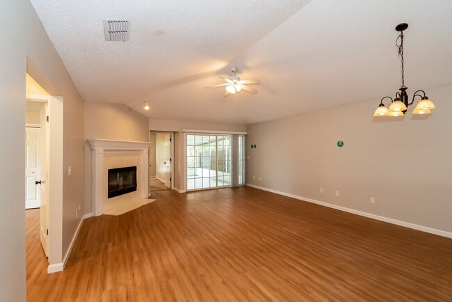Photo - 1826 Ashmore Green Dr