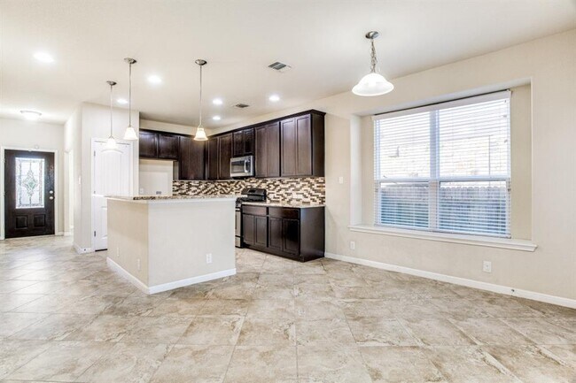Photo - 11628 Yeadon Way