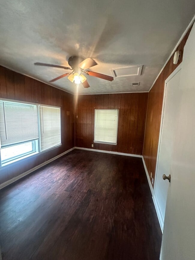 Photo - Bonus room, East Waco