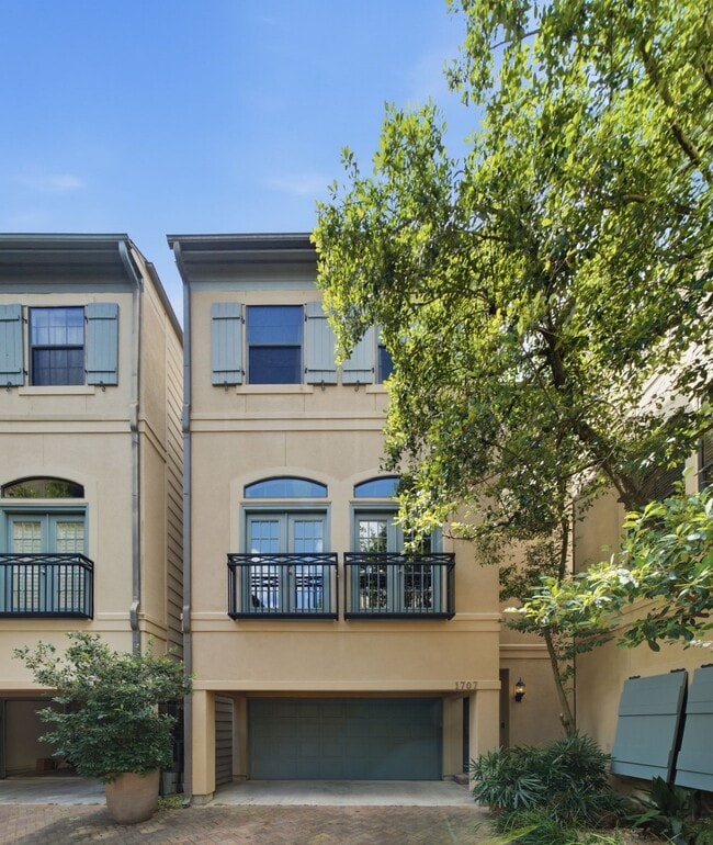 Building Photo - 1707 Welch St