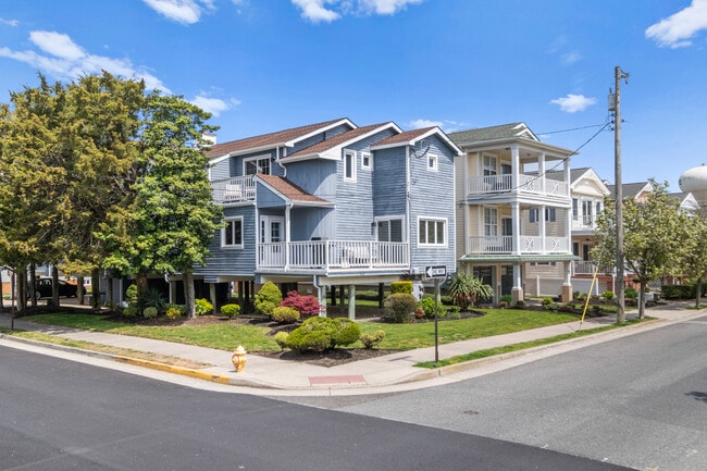 Building Photo - 9417 Winchester Ave Unit A