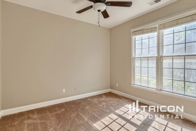 Photo - 529 Water Birch Way