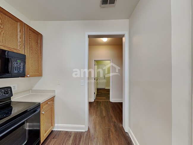 Photo - 112 Spalding Ln