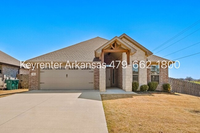 Building Photo - Gorgeous 4-Bedroom Home with Stainless Appliances & Pond View