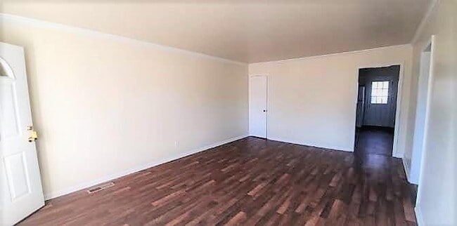 Photo - 304 Wind Ave NW