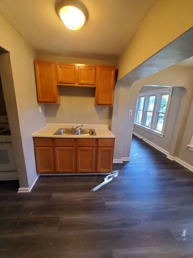 4603 N 29th St - 6 unit