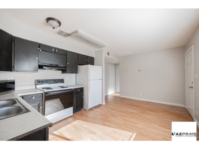 Photo - MOVE IN SPECIAL / FREE FIRST MONTH RENT! S...