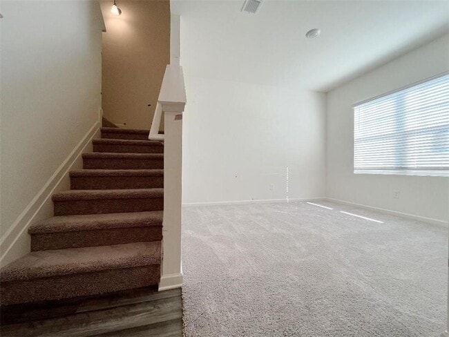 Photo - 473 Bentwater Wy