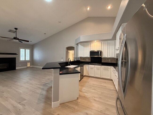 Photo - 2206 Summerwind Cir