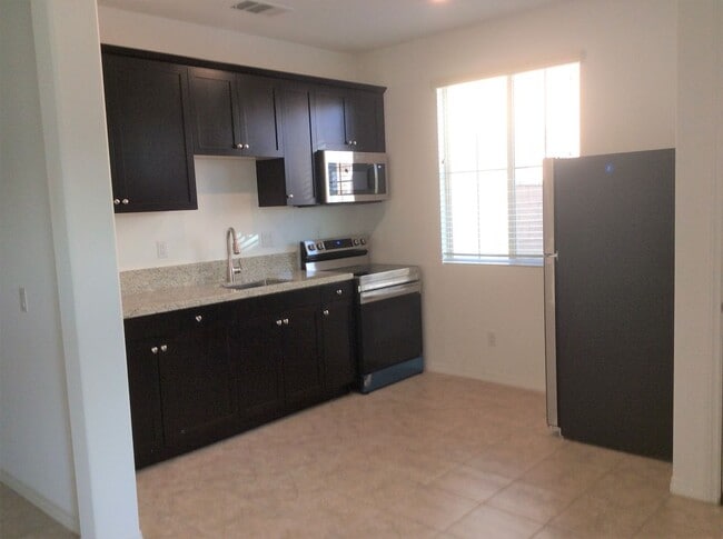 Photo - 2 Bedroom 1 Bath for rent in Loma Linda PLEASE READ DESCRIPTION