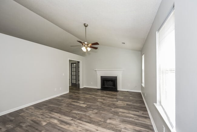 Photo - 419 Old Plantation Dr