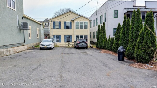 Building Photo - 114 Prospect Ave