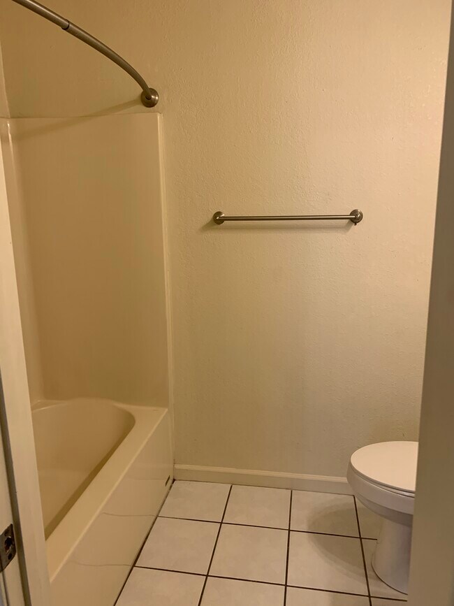 2704 Wakefield Dr Apartments For Rent in Jonesboro, AR