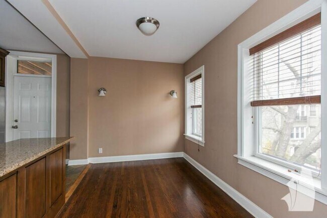 Photo - 3 bedroom in Chicago IL 60640 Unit 4836-G