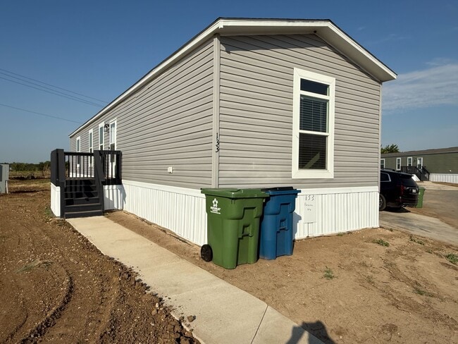 Photo - 133 Ponderosa Way