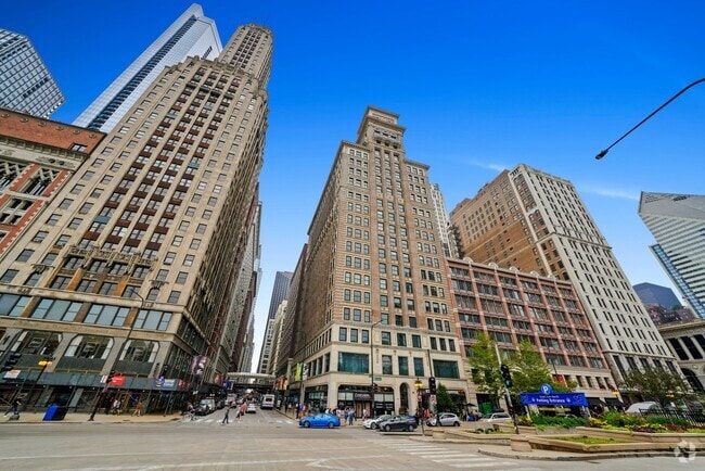 Building Photo - 6 N Michigan Ave Unit 706 Rental