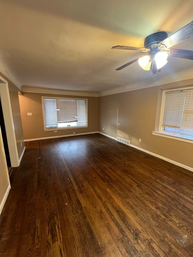 Photo - 19600 Telegraph Rd