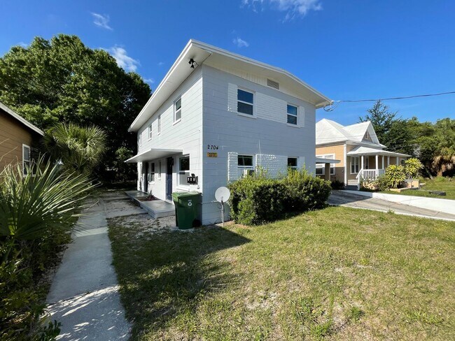 Photo - 2704 E Columbus Dr Unidad 2704 E. Columbus Dr., Apt. A