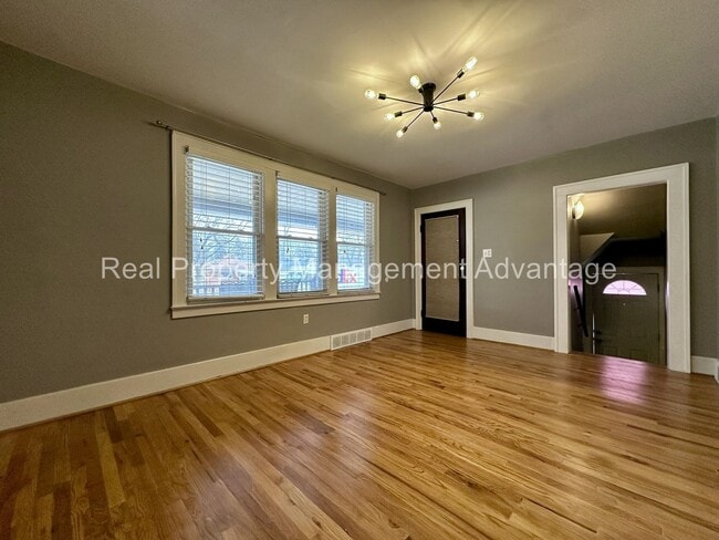 Photo - 851 Gardendale. Unit 851 Gardendale