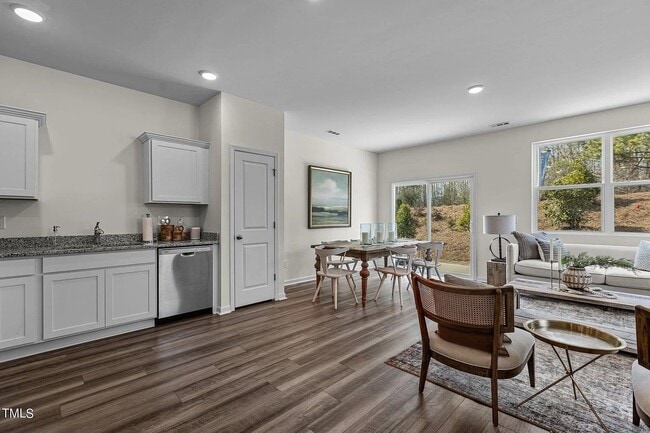 Photo - 1110 Dakine Dr