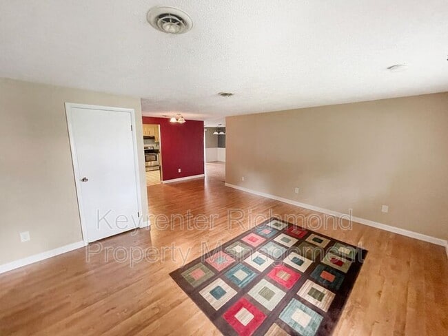 Photo - 7500 Orchardhill Dr