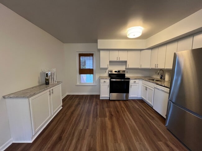 Photo - 1907 W Point Pike Apartments Unit 2nd Floor