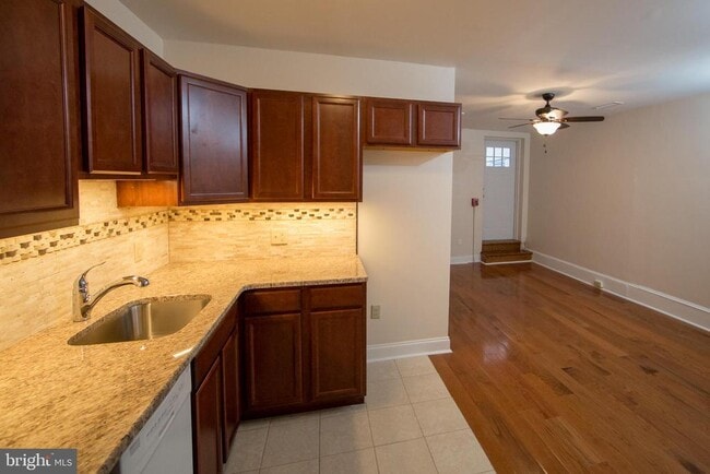 Photo - 113 W Gay St Unit 1