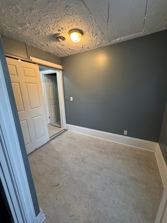 Photo - 18402 Melville Rd Unit UP