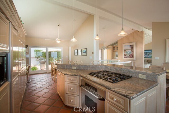 1004 Emerald Bay