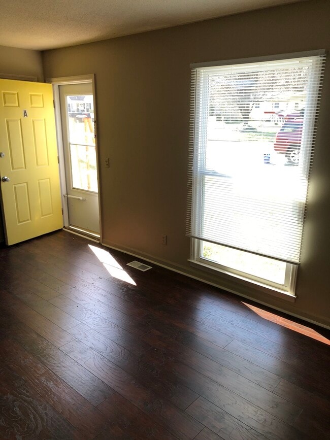 Photo - 204 S Saint John St Unit A