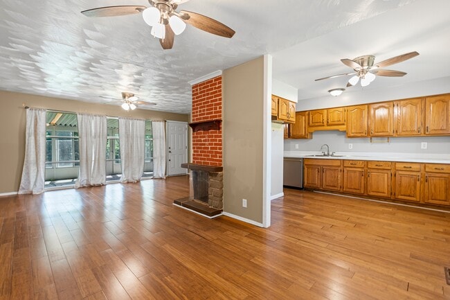 Photo - 1935 Carmanbrook Pkwy