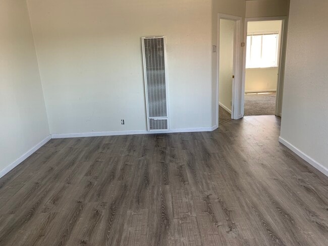 Photo - 1914 Clayton Way Unidad #3