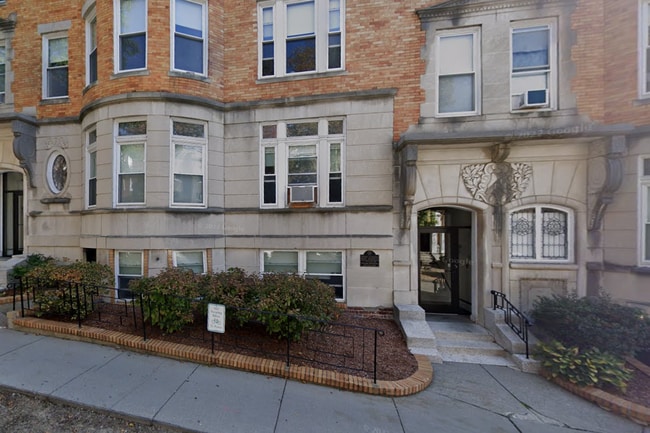 Photo - 17 Fairbanks St