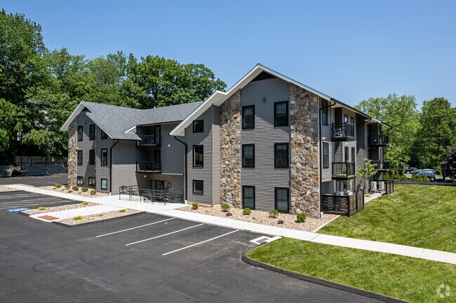 Simsbury Center Apartments