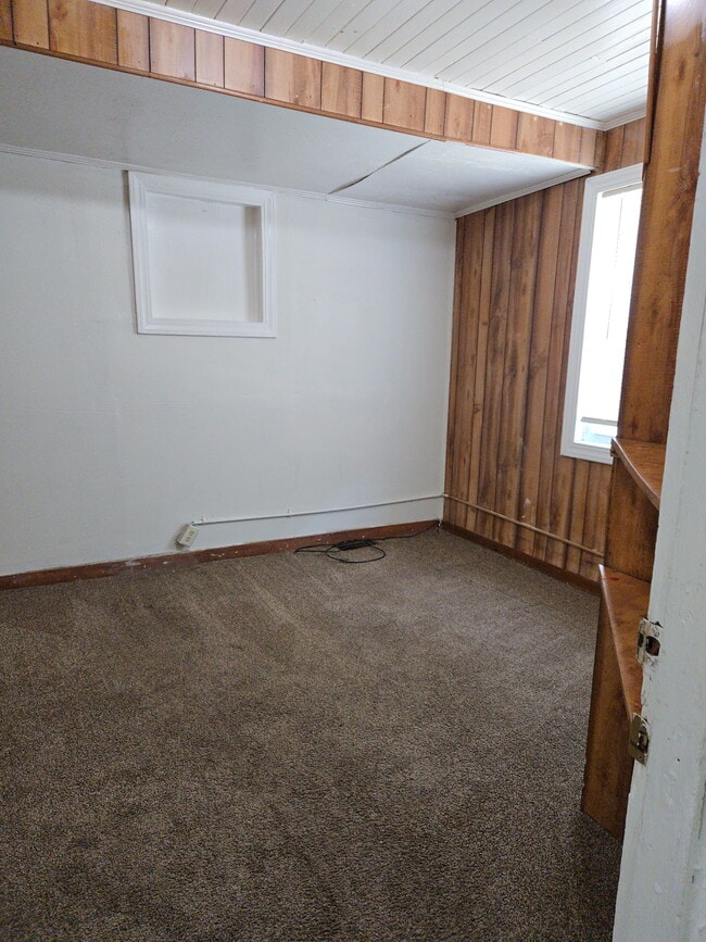 5867 Ames Rd