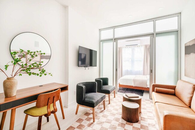 Photo - 317w E 14th St Unidad ID1295151P