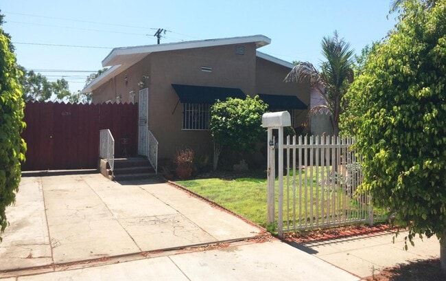 Photo - 636 W Buckthorn St