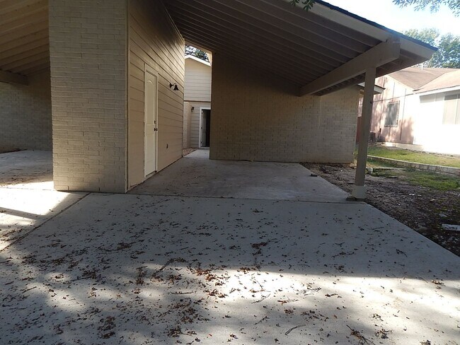 2408 Burleson Ct Unit A